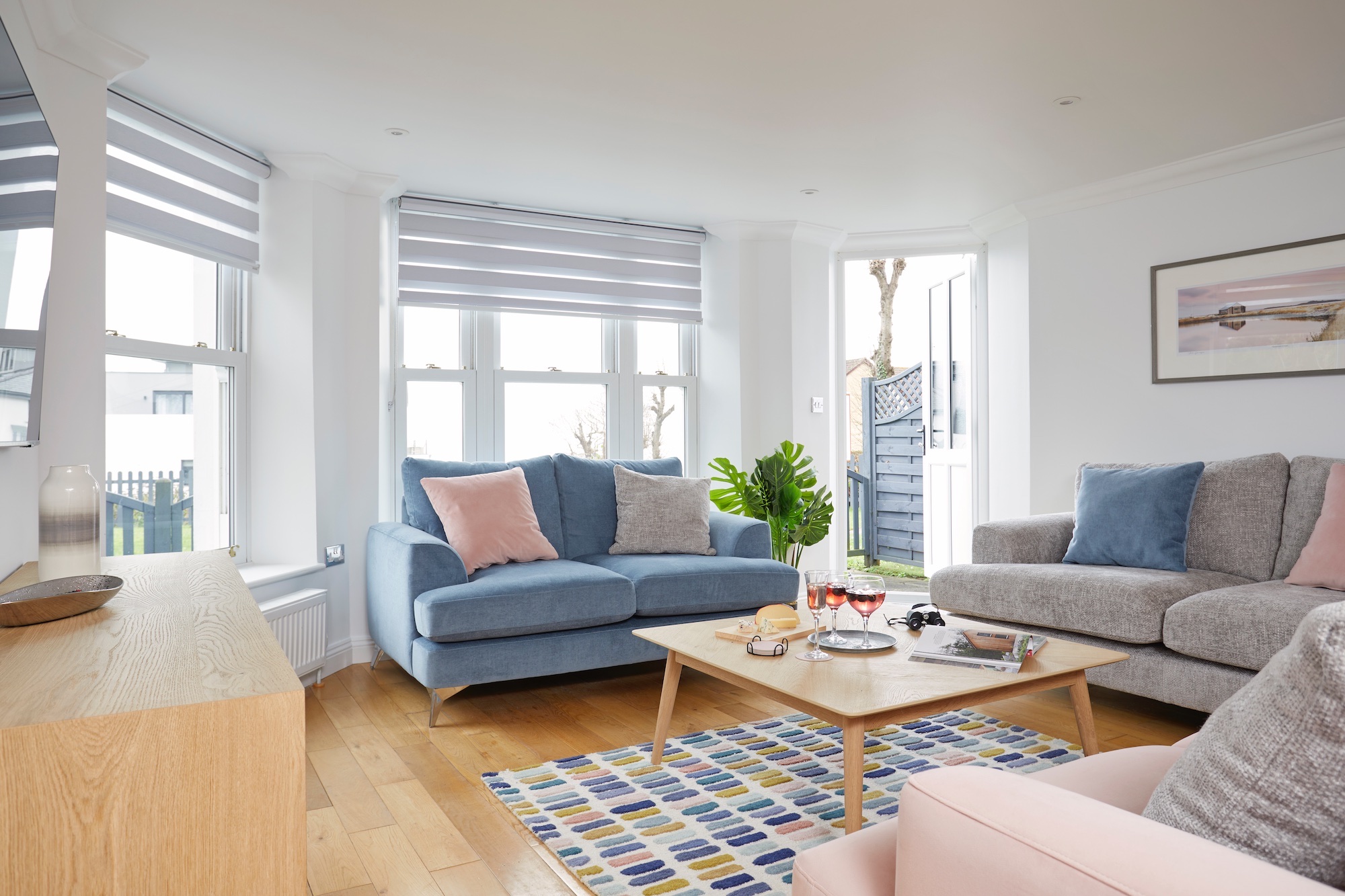 Living Room, Mountbatten Garden Apartment, Shanklin Villa Aparthotel, Isle of Wight